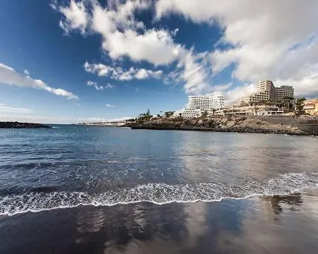 Las Americas Front Line Ocean