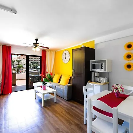 Las Americas Front Line Ocean Apartment